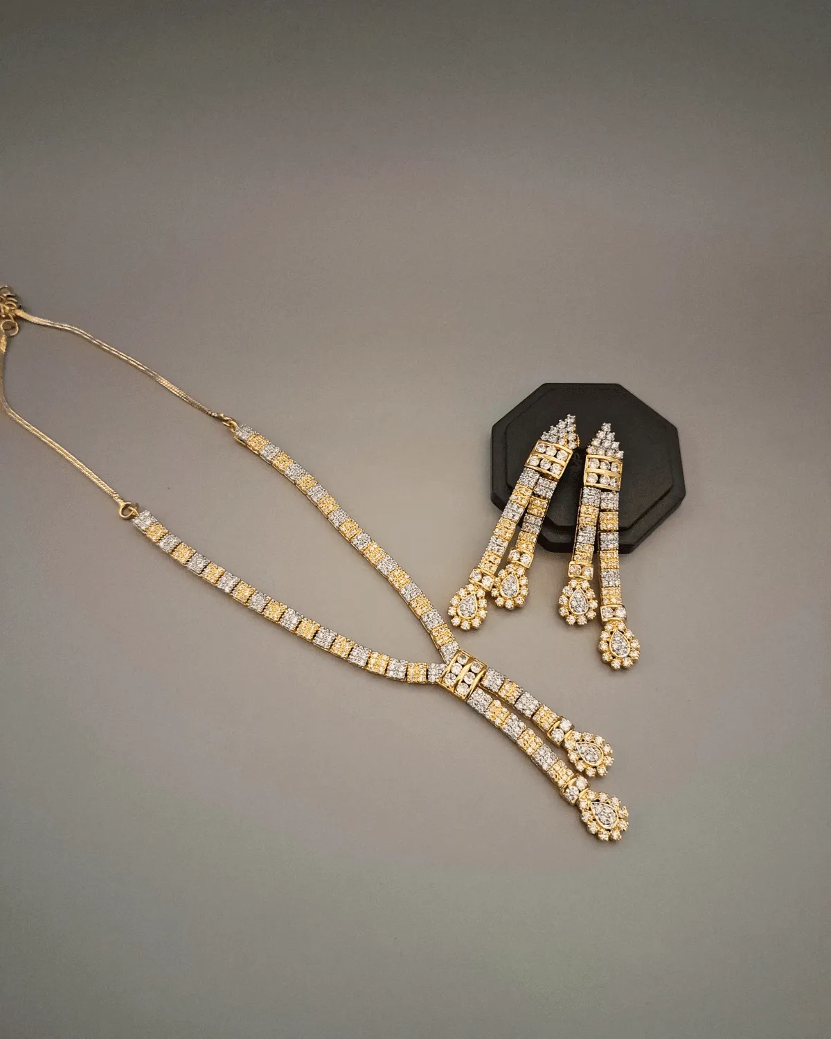 Zevarly Tanya Collar Necklace Set